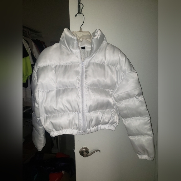Large White Puffer Jacket - Picture 3 of 4
